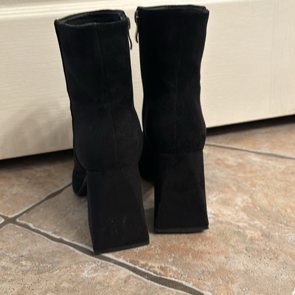 Platform suede ankle boots - Picture 4 of 5